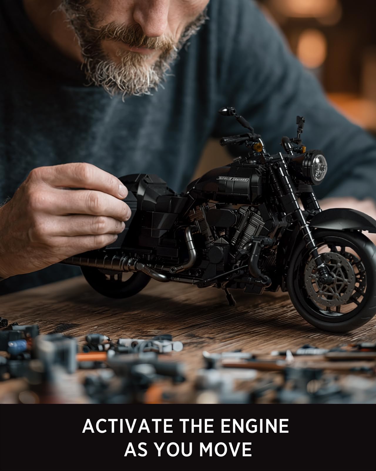 Nifeliz Kit de Construction de Moto Cruiser pour Adultes, Modèle de Motocyclette aux Détails Réalistes, Cadeau Collectionnable pour Passionnés de Moto (1 339 Pièces, NF10356) - 3