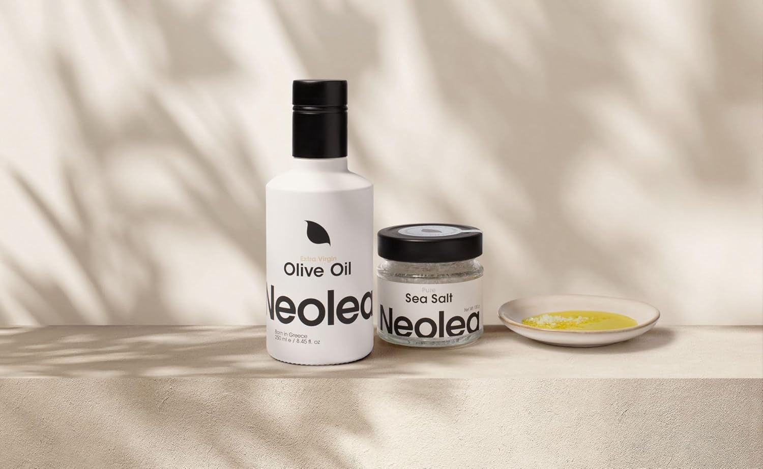Neolea Bread Dip Set w/ 250ml Greece Extra Virgin Olive Oil & 100g Fleur de Sel Flaky Sea Salt Flakes - Mediterranean Gift Set for Dipping, Cooking, Baking, Topping - A Gift for Any Occasion