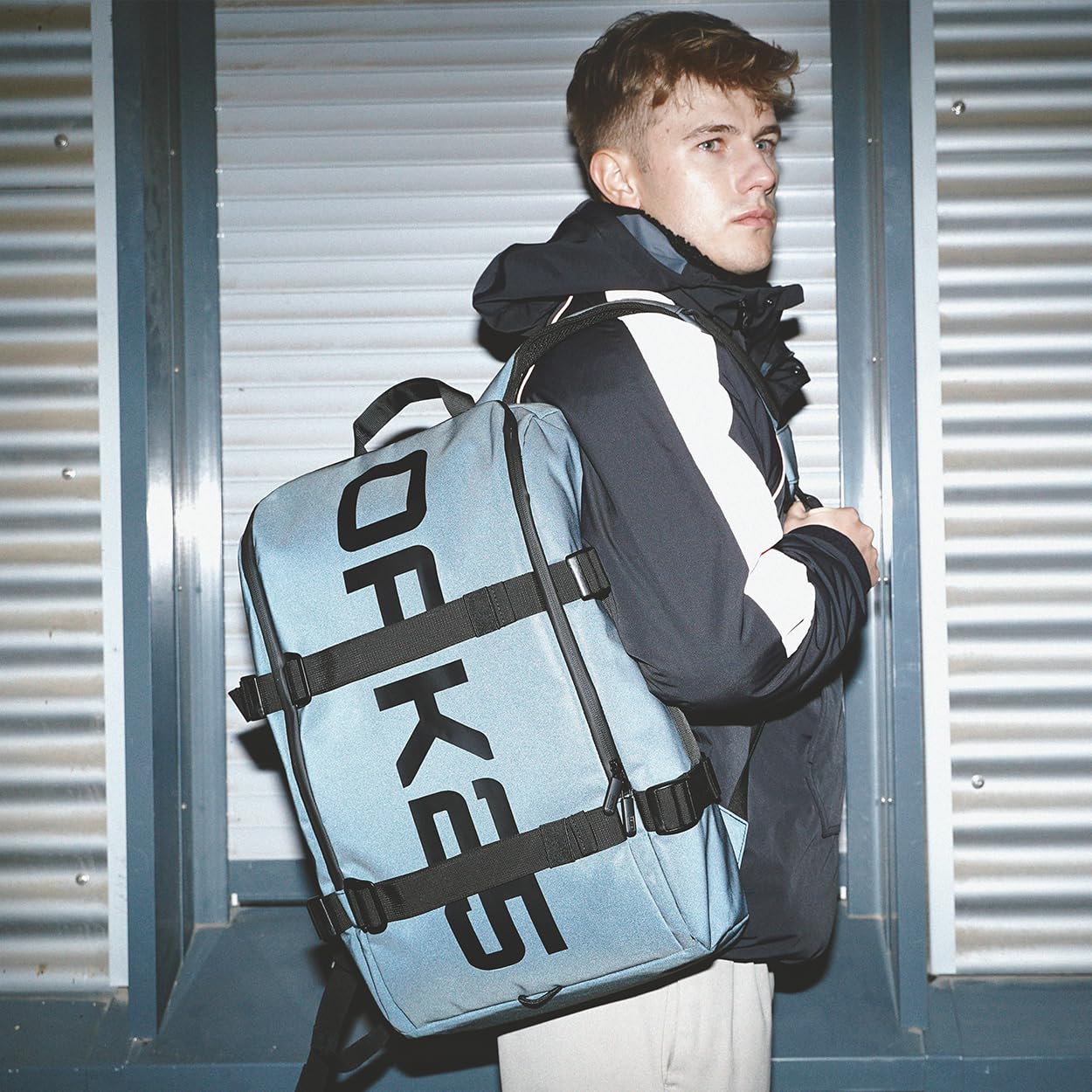 OAK25 Zaino Grande da Uomo & Donna Nero - Luminite Daybag - Zaino Riflettente per Bicicletta e Lavoro - Con Scomparto per Laptop - Idrorepellente