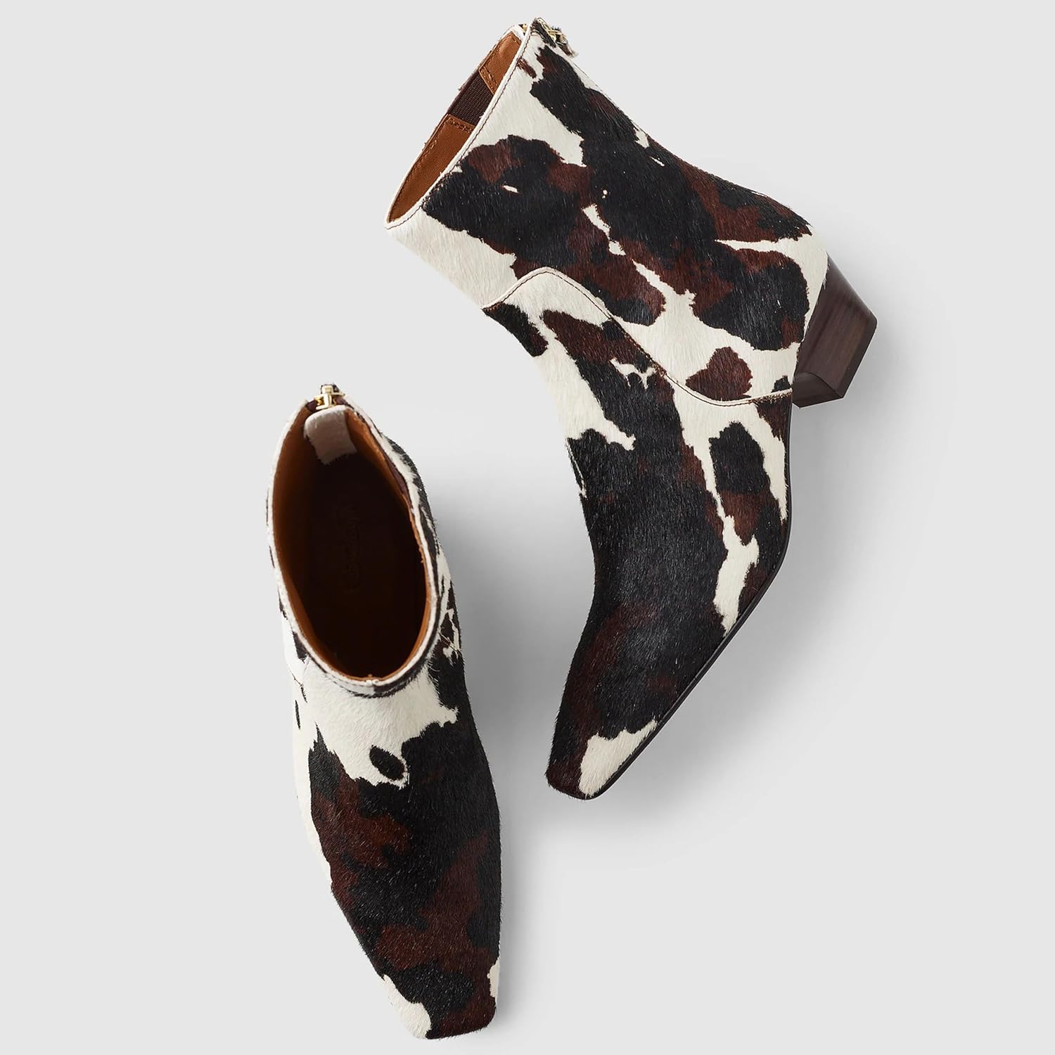 Ankle Boots with Animal Print, Stylish Round Toe and Low Chunky Heel for Dresses, Dates, Everyday Wear and Casual Occasions