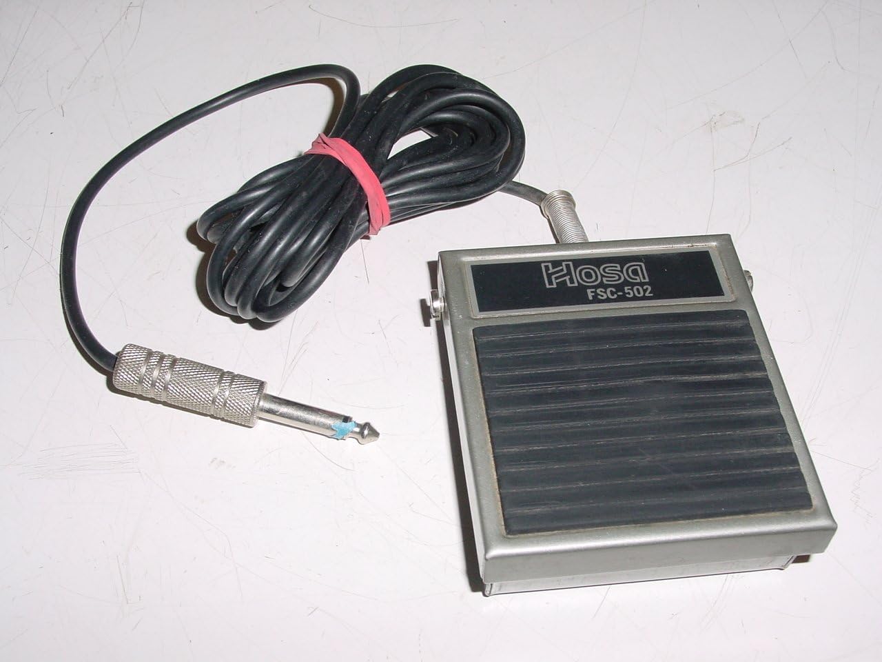 HOSA FOOT SWITCH CONTROL (MOMENTARY SWITCH ¿ NORMALLY OPEN) : Amazon.ca ...