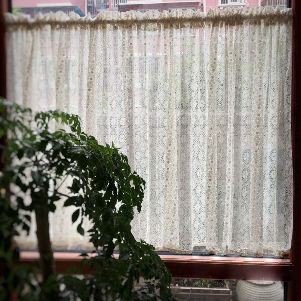 Cortina pequeña de ventana para ocultar armarios y separar estancias con estilo