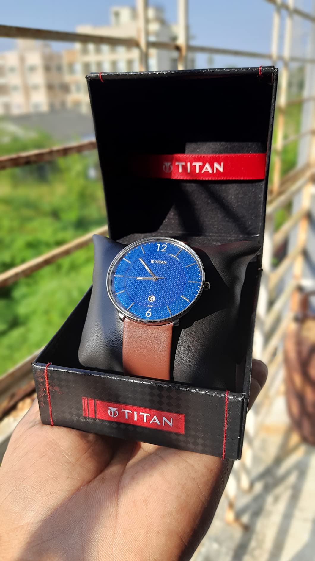 Titan Quartz Analog with Date Blue Dial Leather Strap Watch for Men ...
