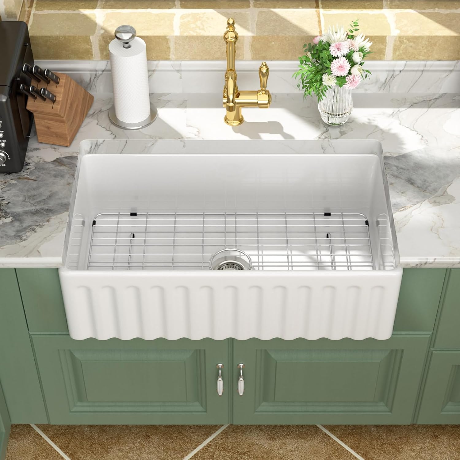 Logmey 33 In White Fireclay Farmhouse Sink with Pop-up Drain & Reversible Design 33x18x10 Durable Ceramic Apron Front Sinks,Easy to Clean,Scratch & Heat Resistant,Ideal for Traditional & Country Style