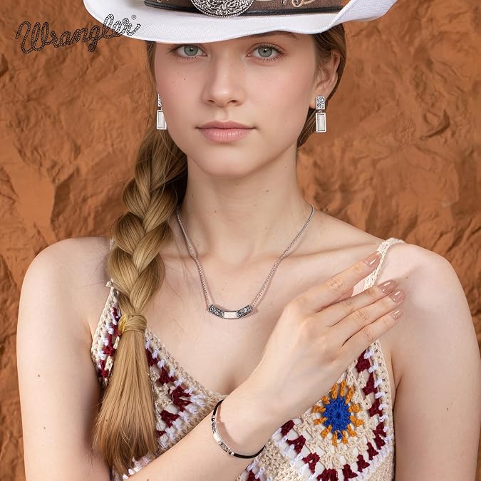 Wrangler Carved Floral Turquoise Necklace, Western Jewelry for Women