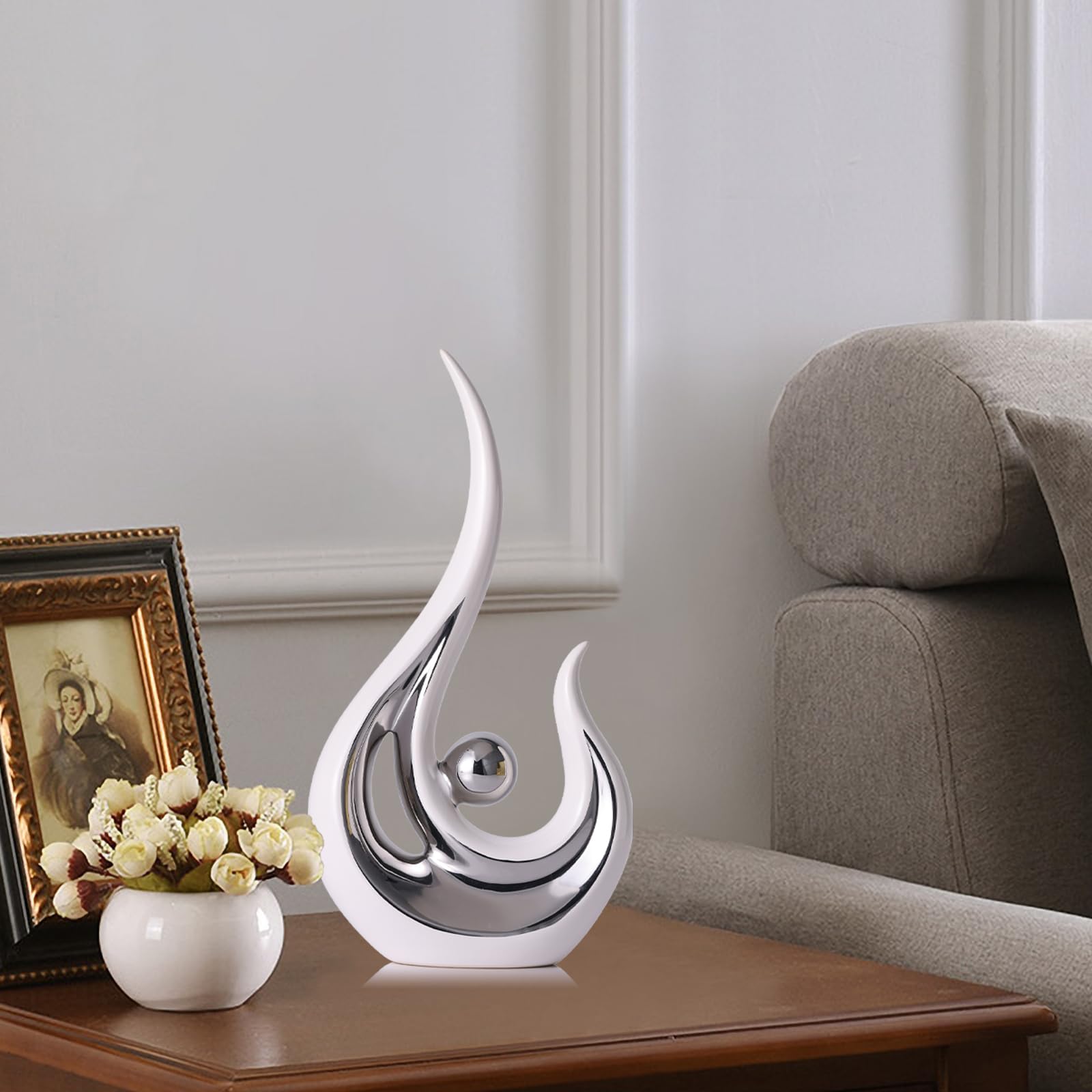 LCCCK Statua astratta in argento bianco per la decorazione della casa, moderna scultura in ceramica, statue decorative per soggiorno, scaffale, supporto TV, ufficio o tavolino da caffè, centrotavola
