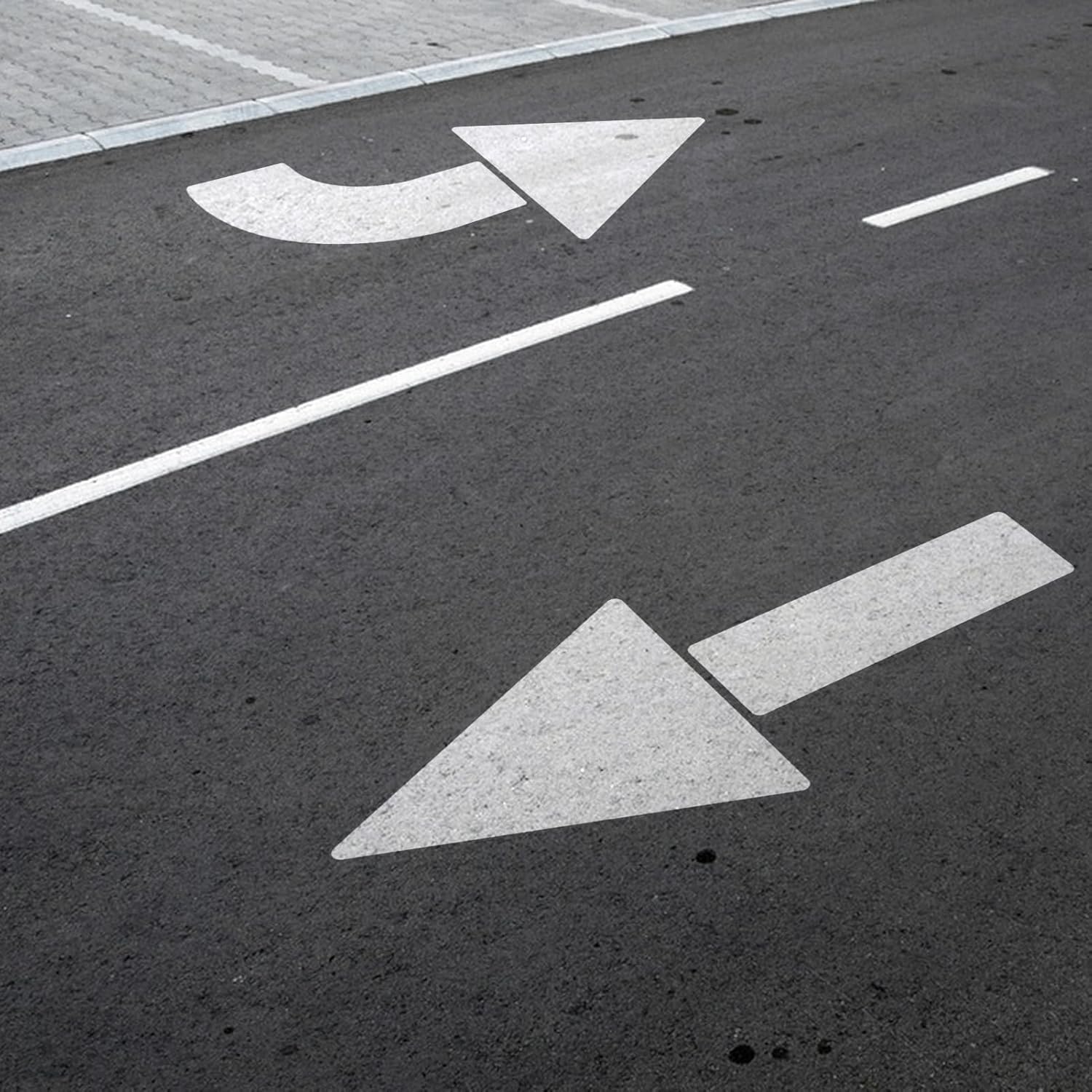 90 Inch Parking Lot Arrow Stencil Kit, Straight & Turn Arrow Templates, 3 Pack Reusable 1mm Thick Silicone Pavement Marking Stencils for Asphalt Concrete Driveway Road Traffic