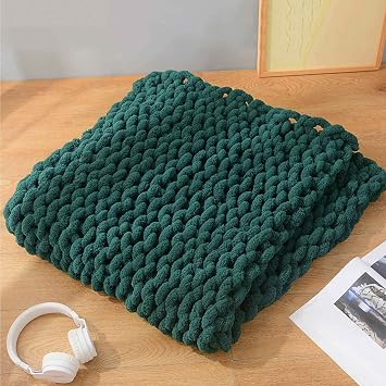 Blankets Chunky Knit Throw Blanket Reverse Growth Hand-Woven Thick Knitted Blanket Beautiful Home Decoration Giant Chenille Yarn for Living Room Bedroom Pet Bedspread Gift