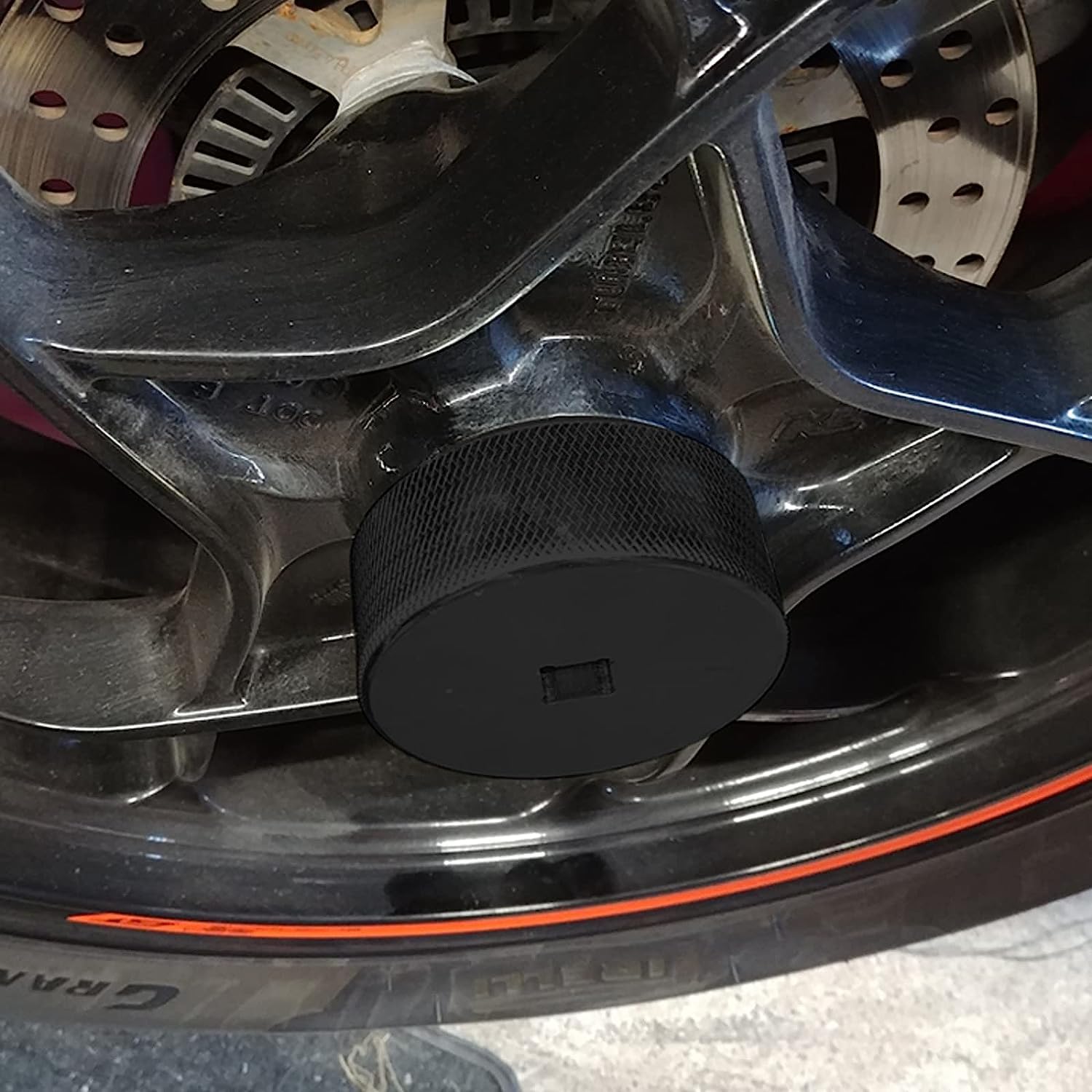 KTM Super Duke 1290 R : Le roadster sauce piquante... très piquante