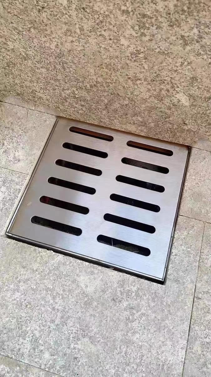 Canaletta Scolo Acqua Copertura per Trincea di Drenaggio in Acciaio Inossidabile, Griglia di Drenaggio per Pozzetto Quadrato con Telaio/Pozzetti per Cortile, Griglia per Acqua Piovana Lunga 10 20 30