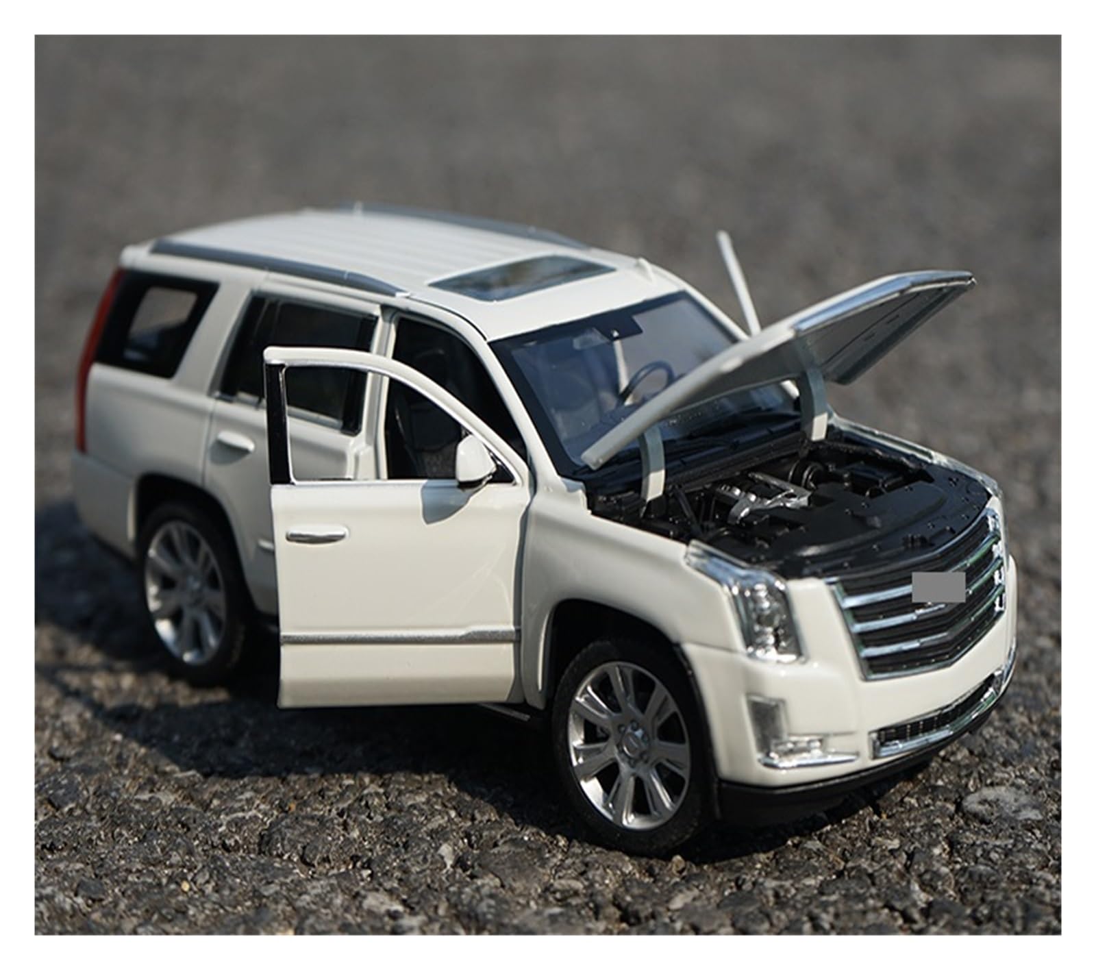 Amazon.co.jp: に適合する キャデラック用エスカレード 2017 SUV 1:27 