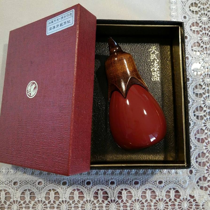 Amazon.co.jp: 天然漆器 なす 茄子 縁起物 楊枝入れ お箱入り : ホーム