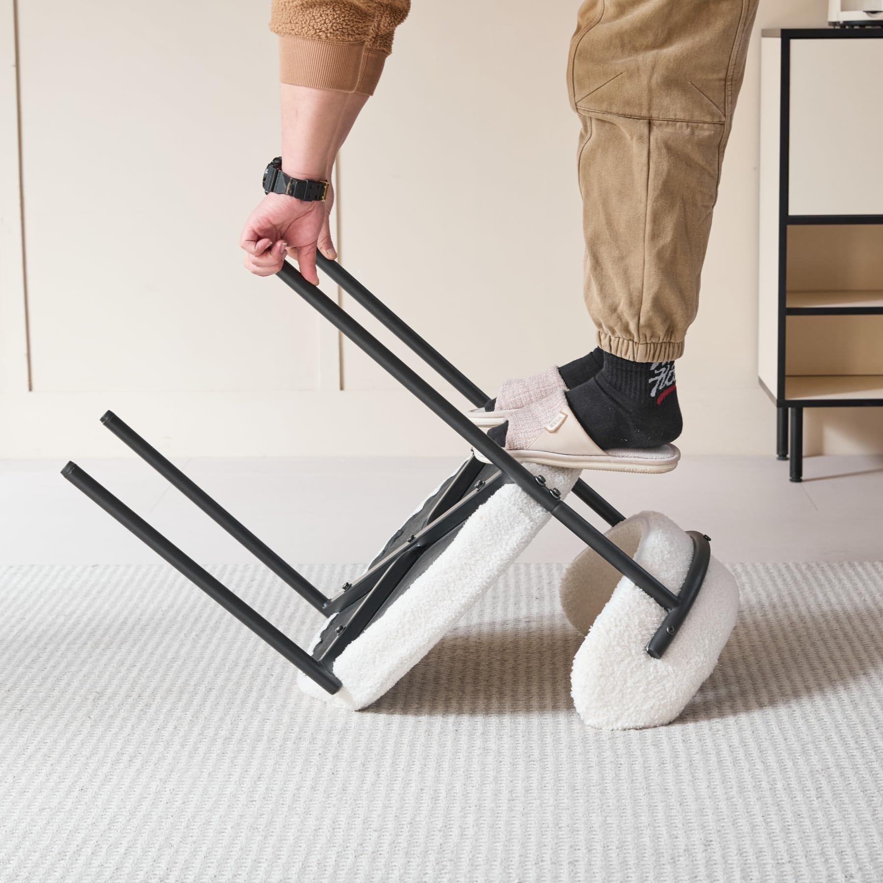 GrandCA HOME Juego de 4 Sillas de Comedor, Tapizadas en Terciopelo, Ideales para Salas de Estar, Comedores y Dormitorios, Blanco