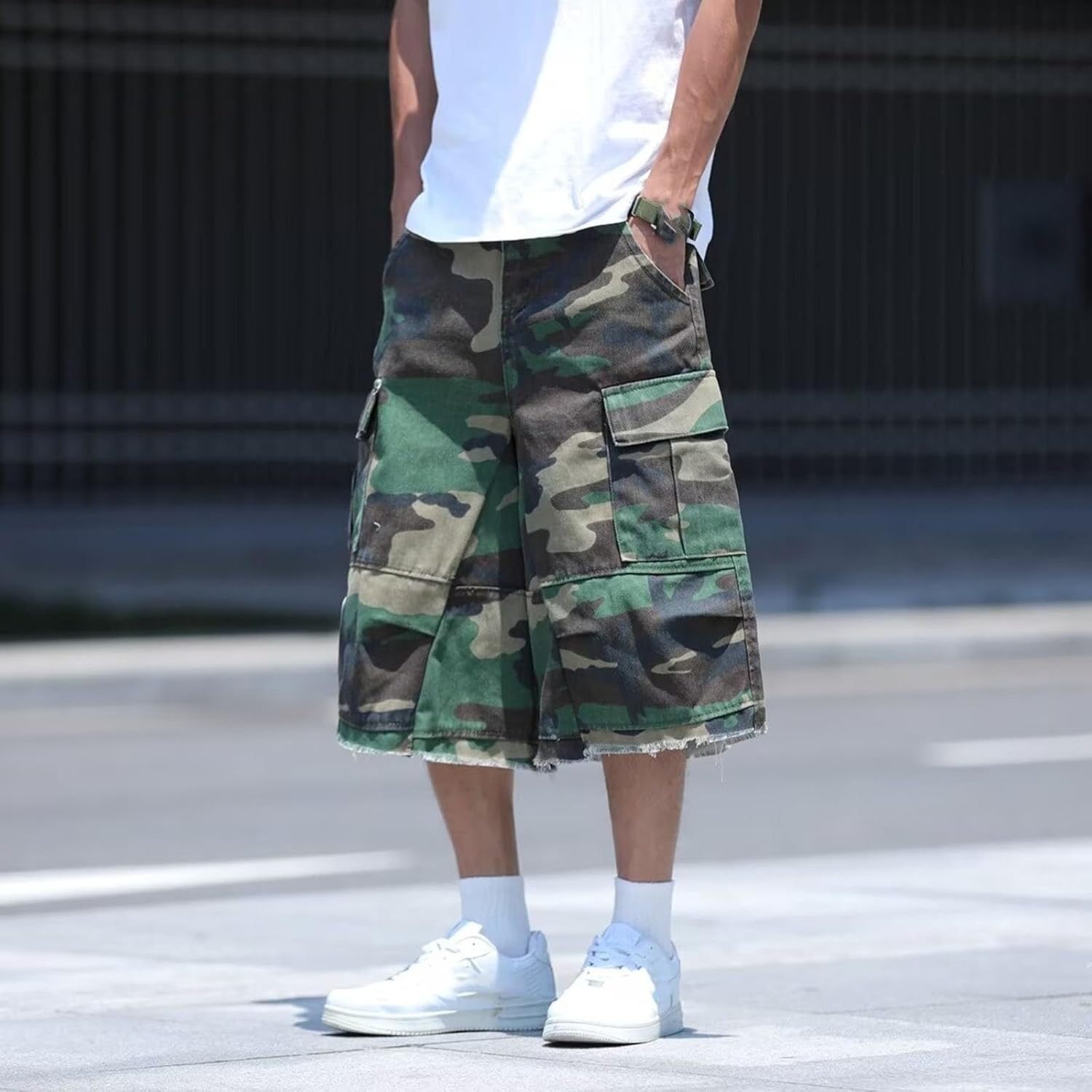 Men’s Vintage Camo Loose Casual Shorts