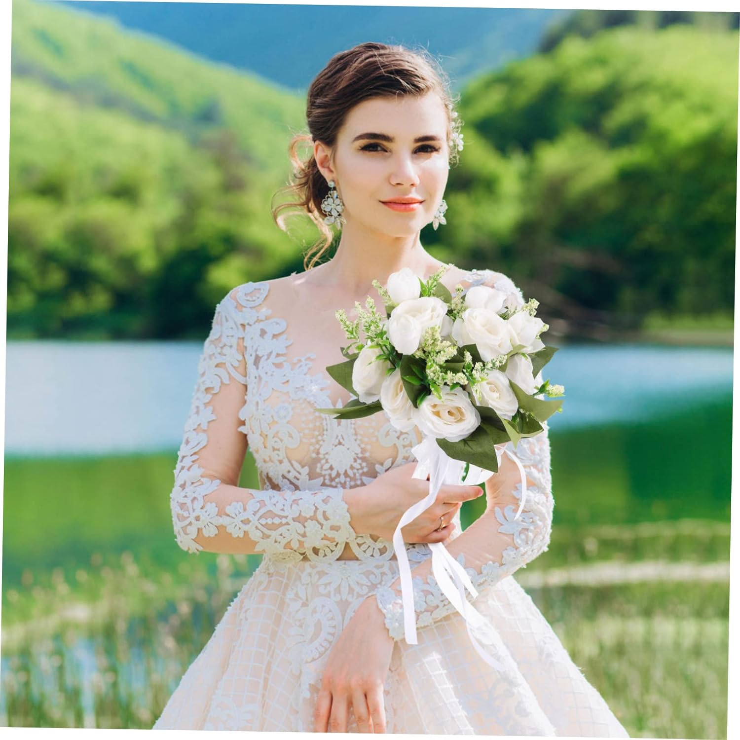 Silk Wedding Flowers Bouquet for Bride Artificial Silk Bouquets Hand Holding Design Lifelike Wedding Flower Decorations