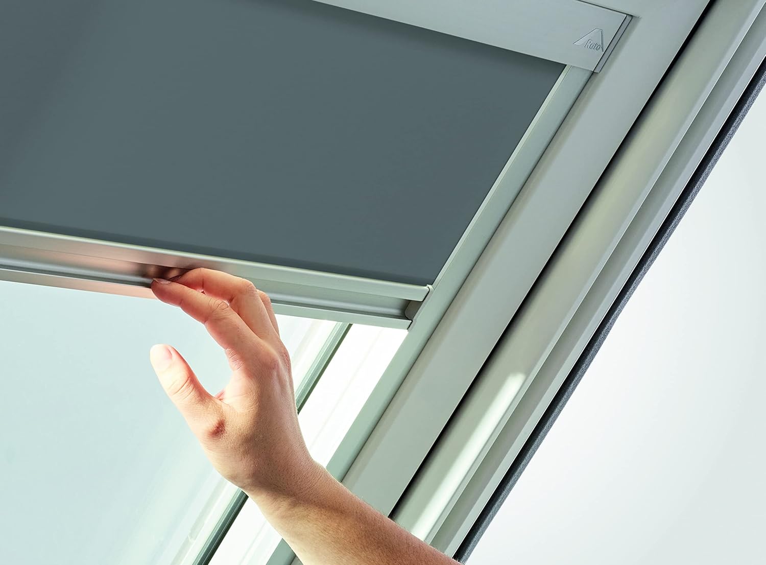 Original Roto Roller Blind Exclusive ZRE for Roto Roof Window Daylight Blind Guide Rail Silver Manual Operation for Roto Q Series Roof Windows with Size 114/118 | 11/11 Colour Dark Grey