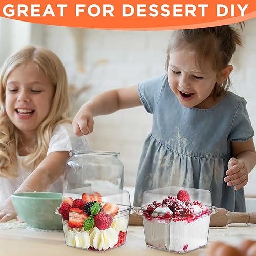 Miniatura 5 de Tanlade Paquete de 100 Vasos de Postre Transparentes de 8oz con Tapas y Sporks Vasos Cuadrados de Plástico Desechables Parfait para Budín de Plátano