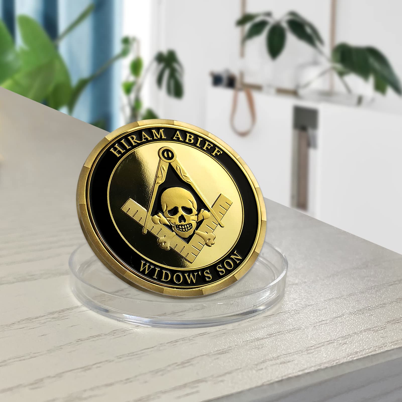 AtSKnSK Masonic Hiram Abiff Skull Symbol, Brass Coin with Masonic Hut Design and Checked Base, Ideal as a Collector's Item and Gift for Masonic
