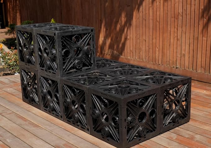 Illustration of Low Cost Pet Crate Drainage Systems