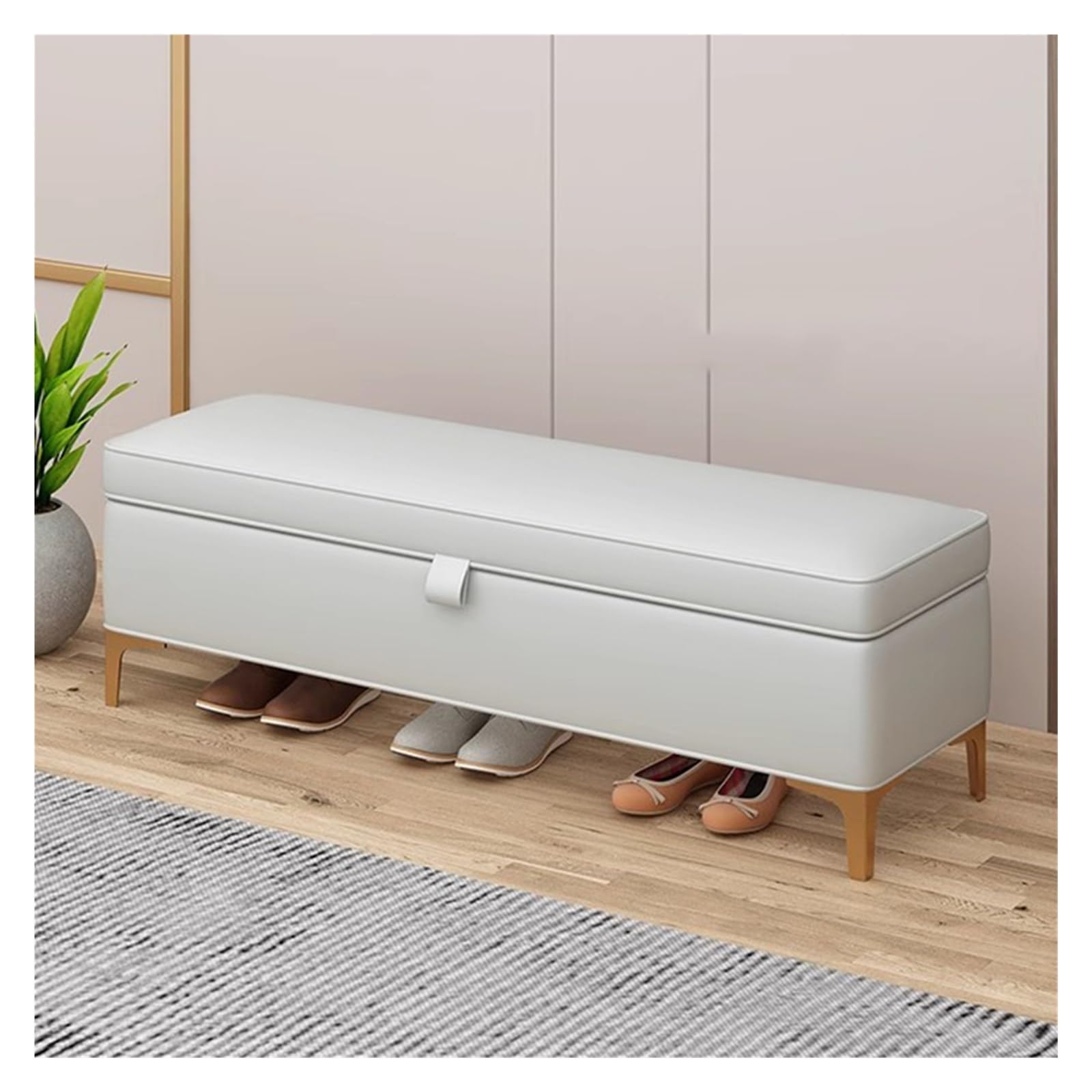 Banc de bout de lit gris pour organiser l'entrée de la maison