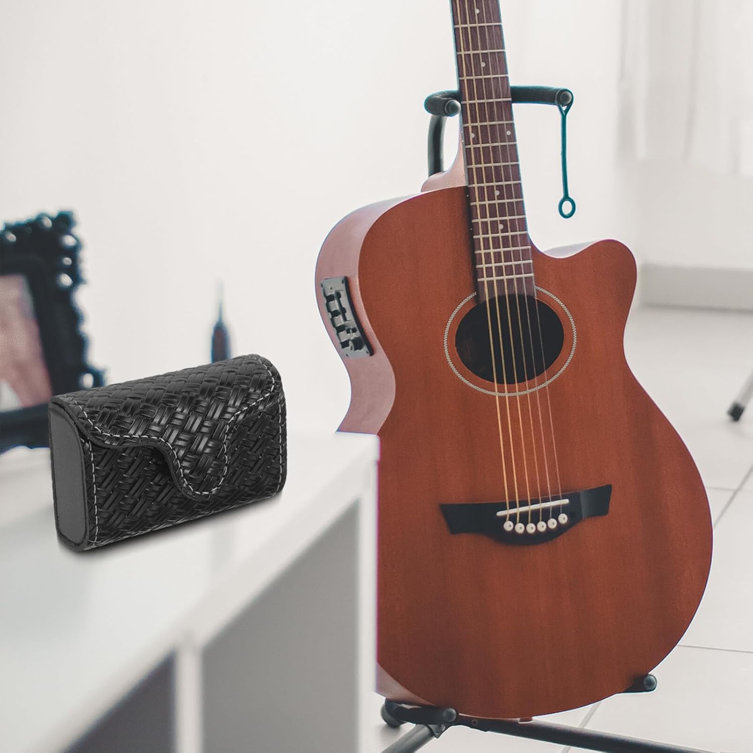 Vaguelly Black Guitar Pick Holder Box Cowhide for Small Tools Portable image 4