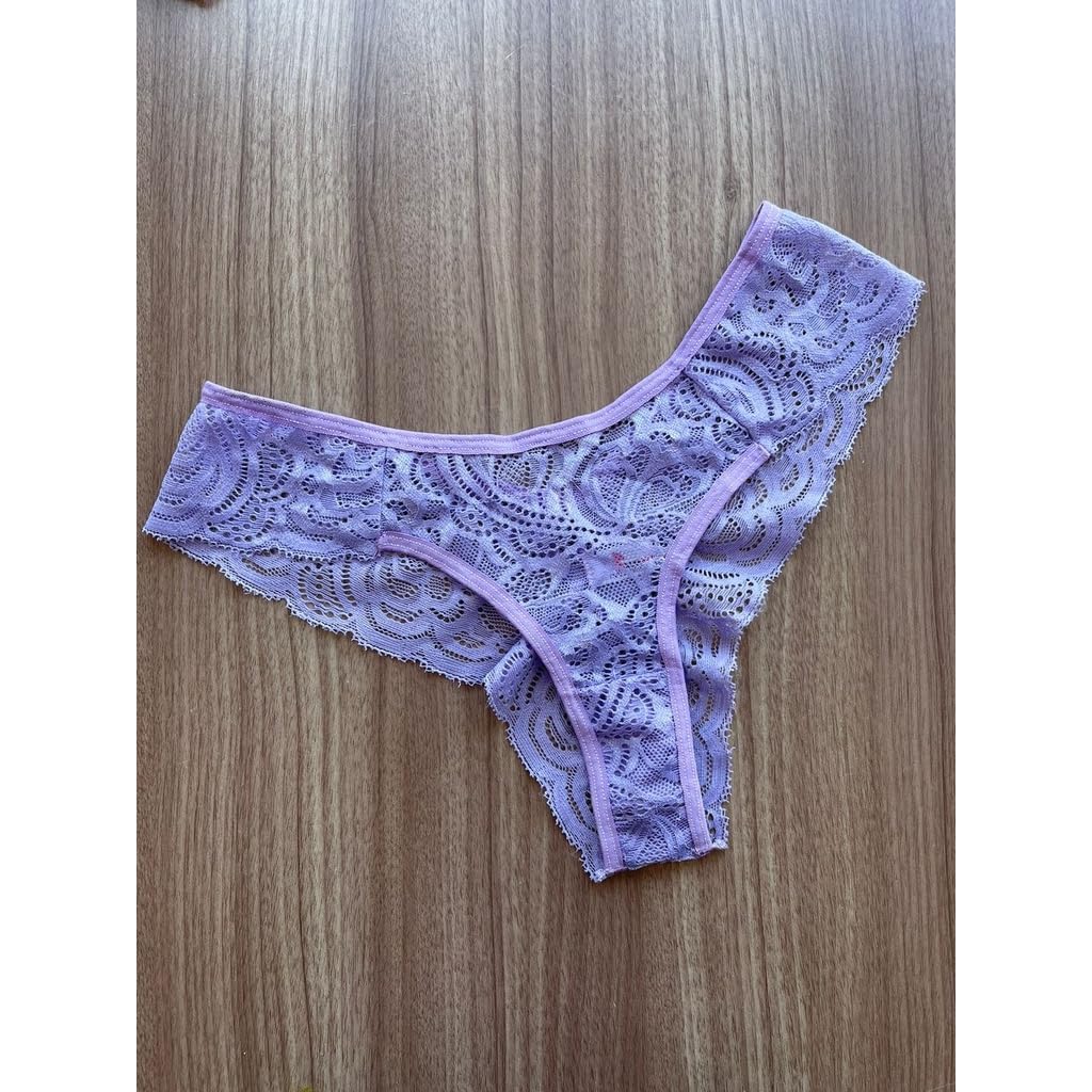 Kit com 5 Calcinhas em Renda Fio Dental Sexy Lingerie Feminina Sensual Moda Intima em promoção! Veja a oferta e mais achadinhos de Moda íntima 3 Hoje é o melhor dia para comprar Kit com 5 Calcinhas em Renda Fio Dental Sexy Lingerie Feminina Sensual Moda Intima com aquele preço maroto! Promoção! Aproveite a oferta! 3