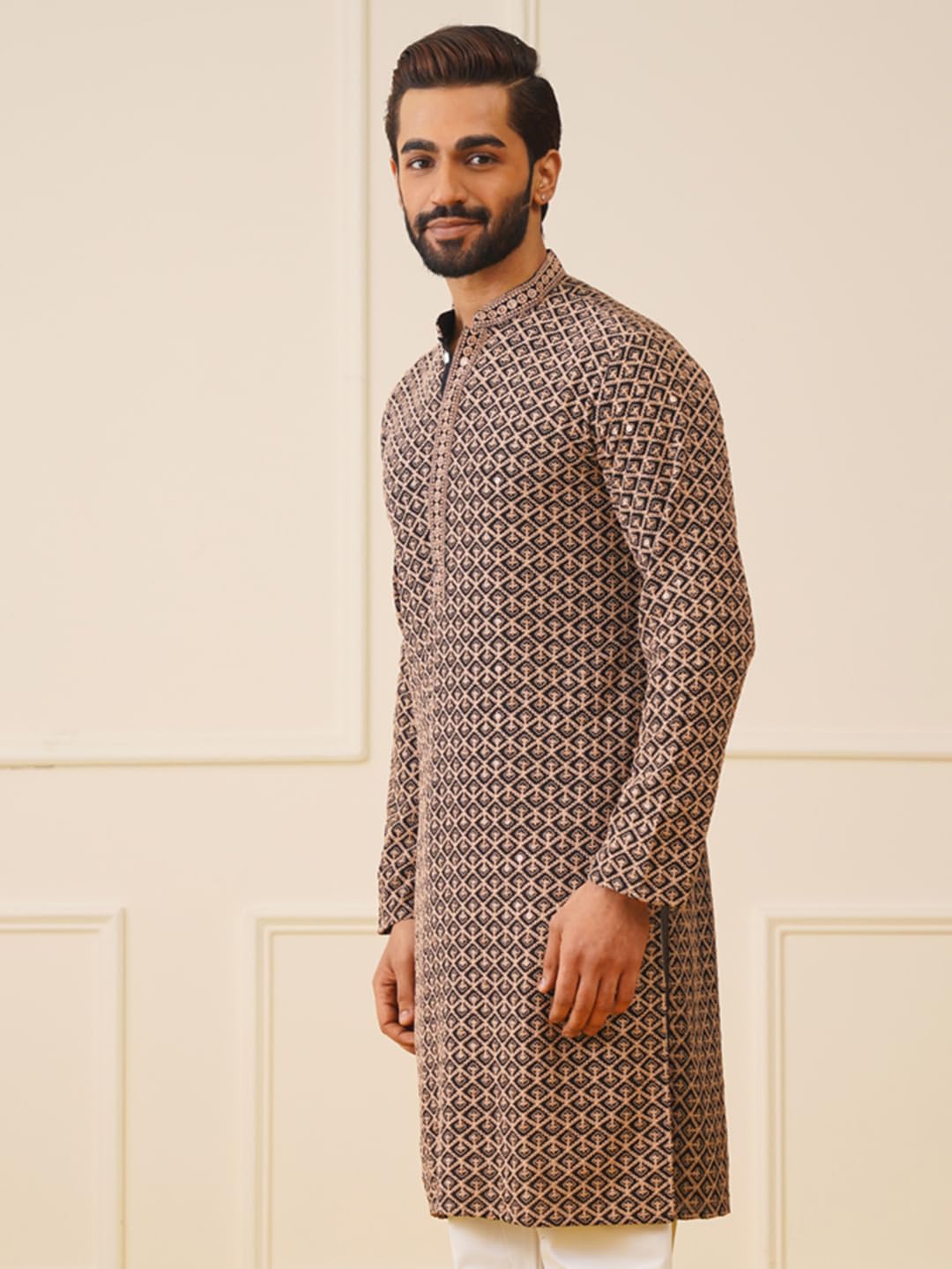 Jompers Men's Brown Sequin Embroidered Pure Cotton Kurtas. (Brown, M)