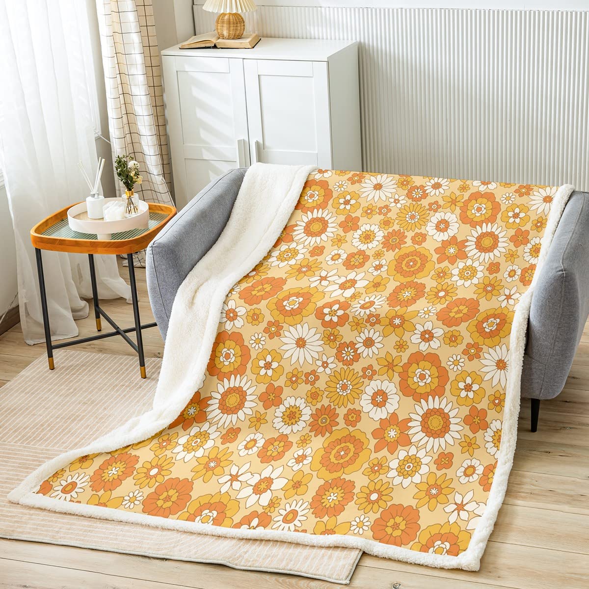 Homewish 60S 70S Retro Floral Throw Blanket Throw 50"X60" Beige Groovy Flowers Sherpa Blanket Colorful Hippie Bed Blanket For Bed Couch Vintage Bohemian Colorful Blossom Fleece Blanket