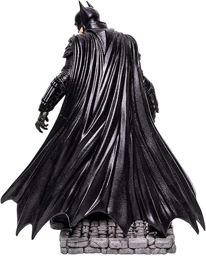 Miniatura 7 de McFarlane Multiverse The Batman from Batman Movie - Figura de lujo de 12 pulgadas, multicolor (el estilo de la figura puede variar)