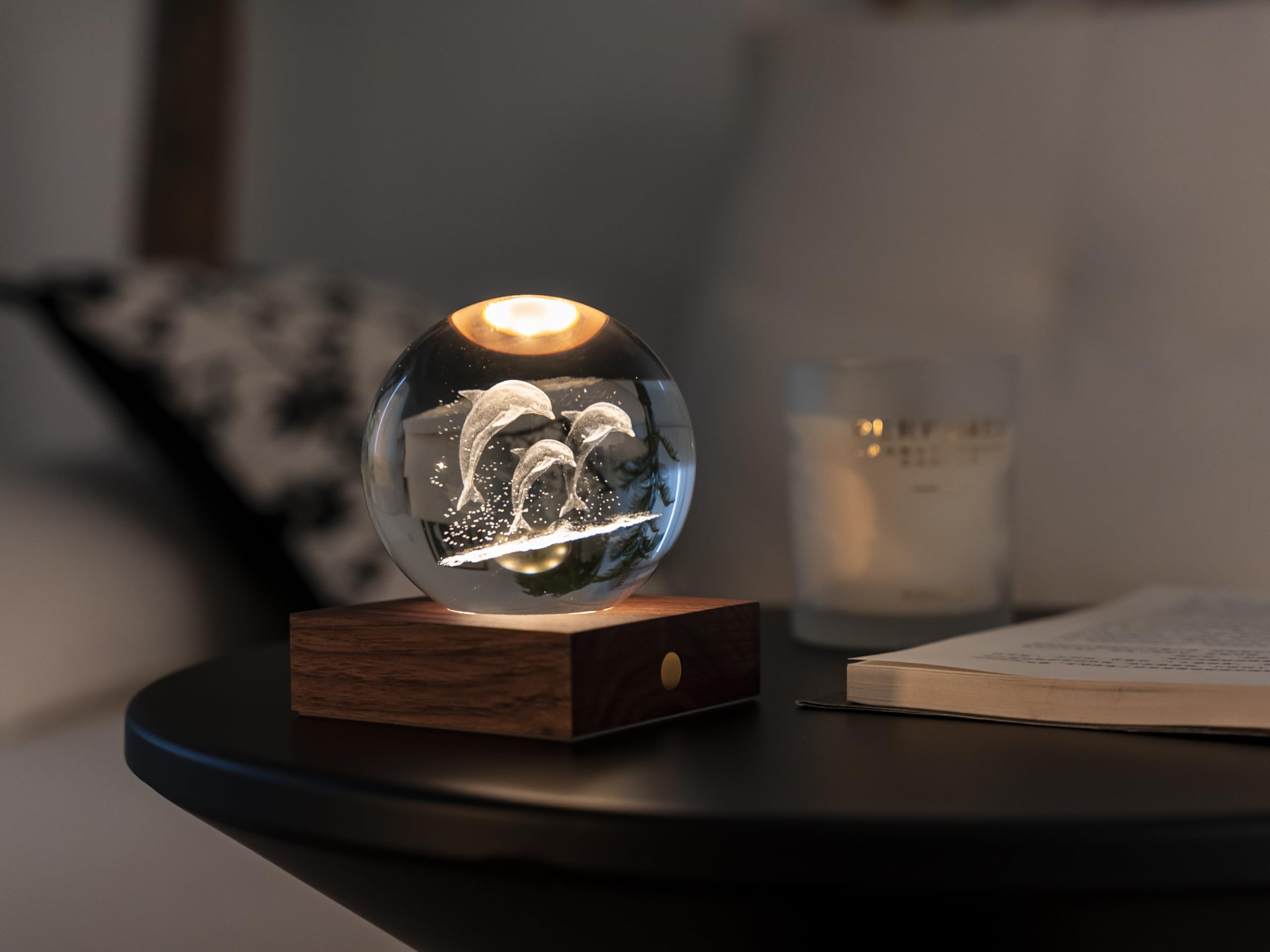 Gingko Design Amber Crystal Light - Jumping Dolphins, Moon-gray, 30 cm x 30 cm x 30 cm - Image 2