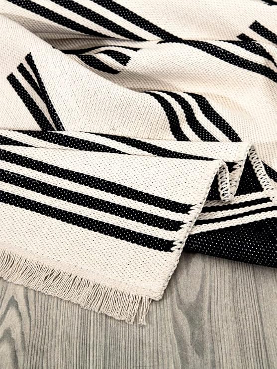 MEC HOME Karesse 133 Siyah Çizgili - Modern, Yıkanabilir, Çift Taraflı Kilim - 7 Farklı Boyut Seçeneği ile Salon, Mutfak, Antre Halı-Kilim (120x170)