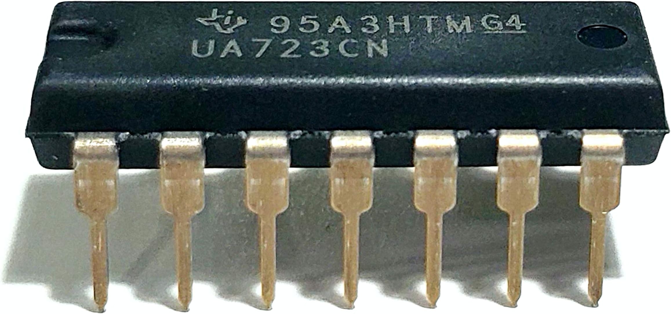 Juried Engineering STMicroelectronics LM723CN LM723 Adjustable Voltage Regulator IC 2-37V DIP-14 IC Breadboard-Friendly (Pack of 5)