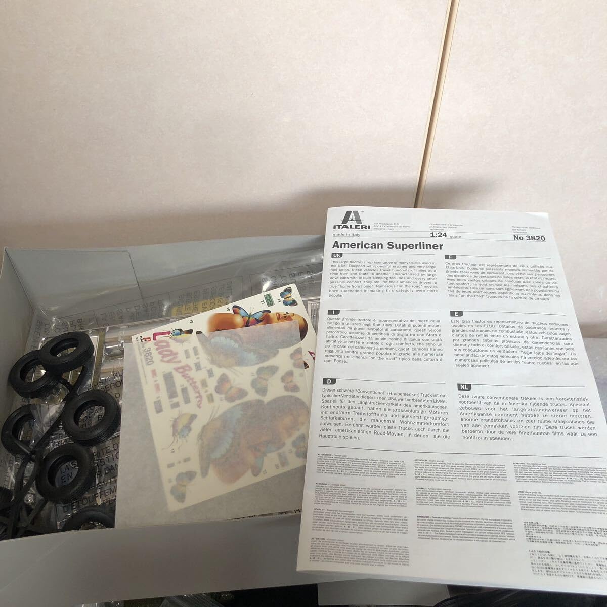 Amazon.co.jp: 660 イタレリ 1/24 アメリカン スーパーライナー