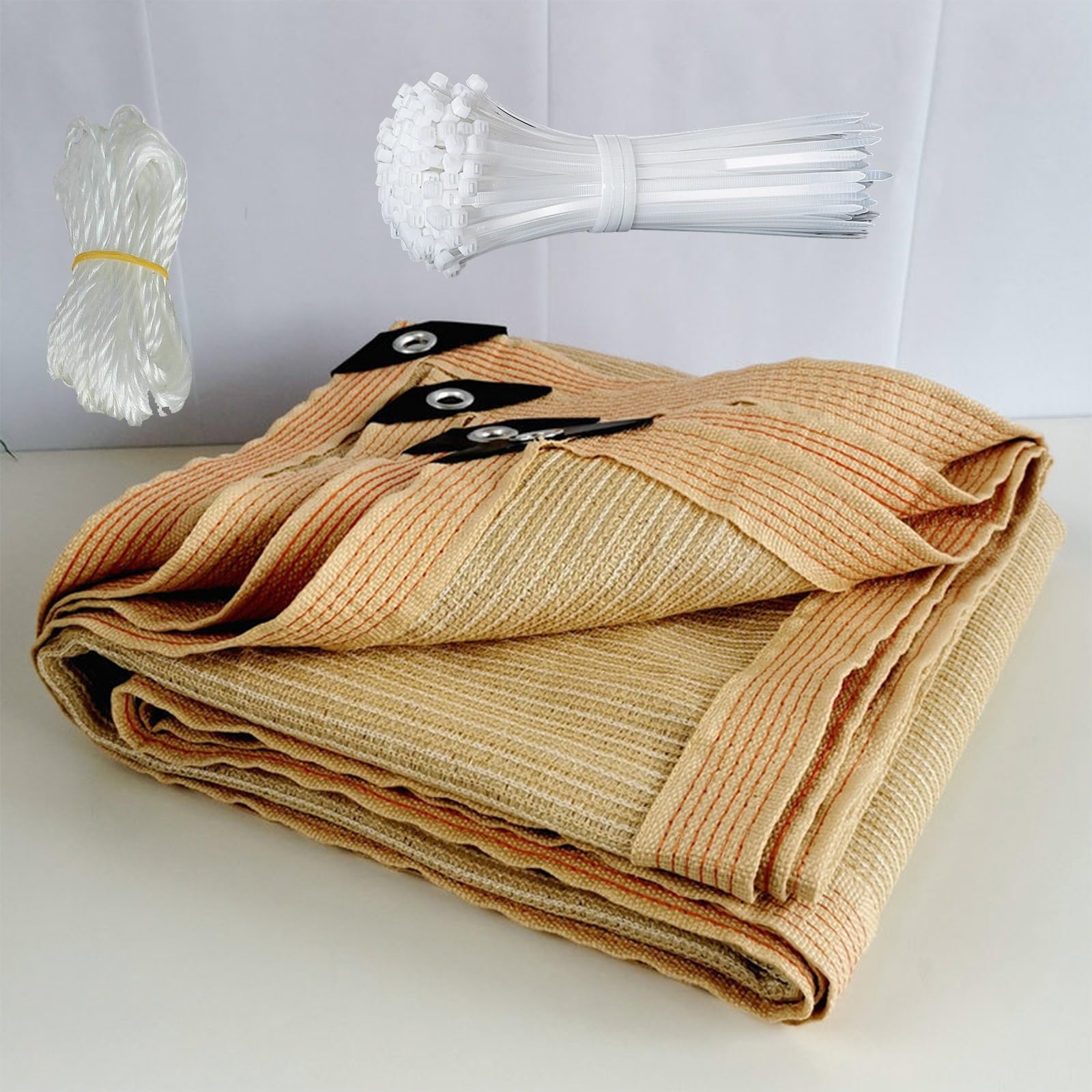 Voile d'ombrage rectangulaire beige pour repas conviviaux en terrasse