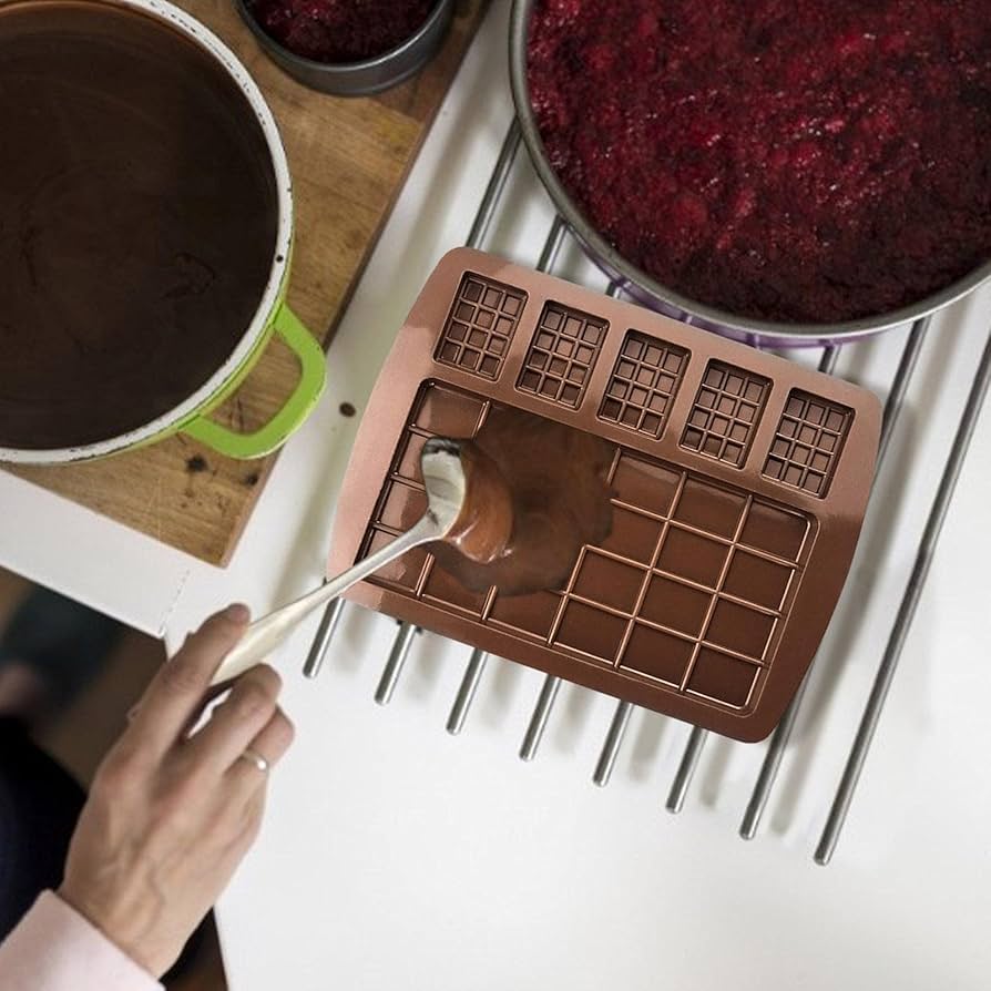 【新品未使用】製菓用チョコレートモールド竹型　20個分×５枚セット 楽天市場】チョコレート型 板チョコ型 ドバイチョコレート型