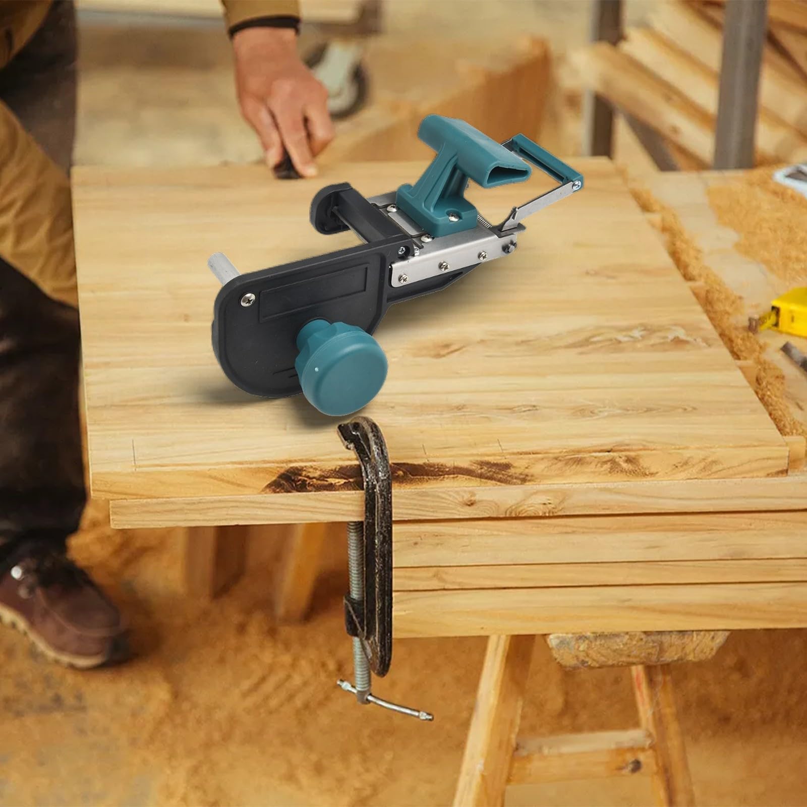Utensile da taglio in PVC dal design innovativo per finiture senza cuciture nei tuoi progetti