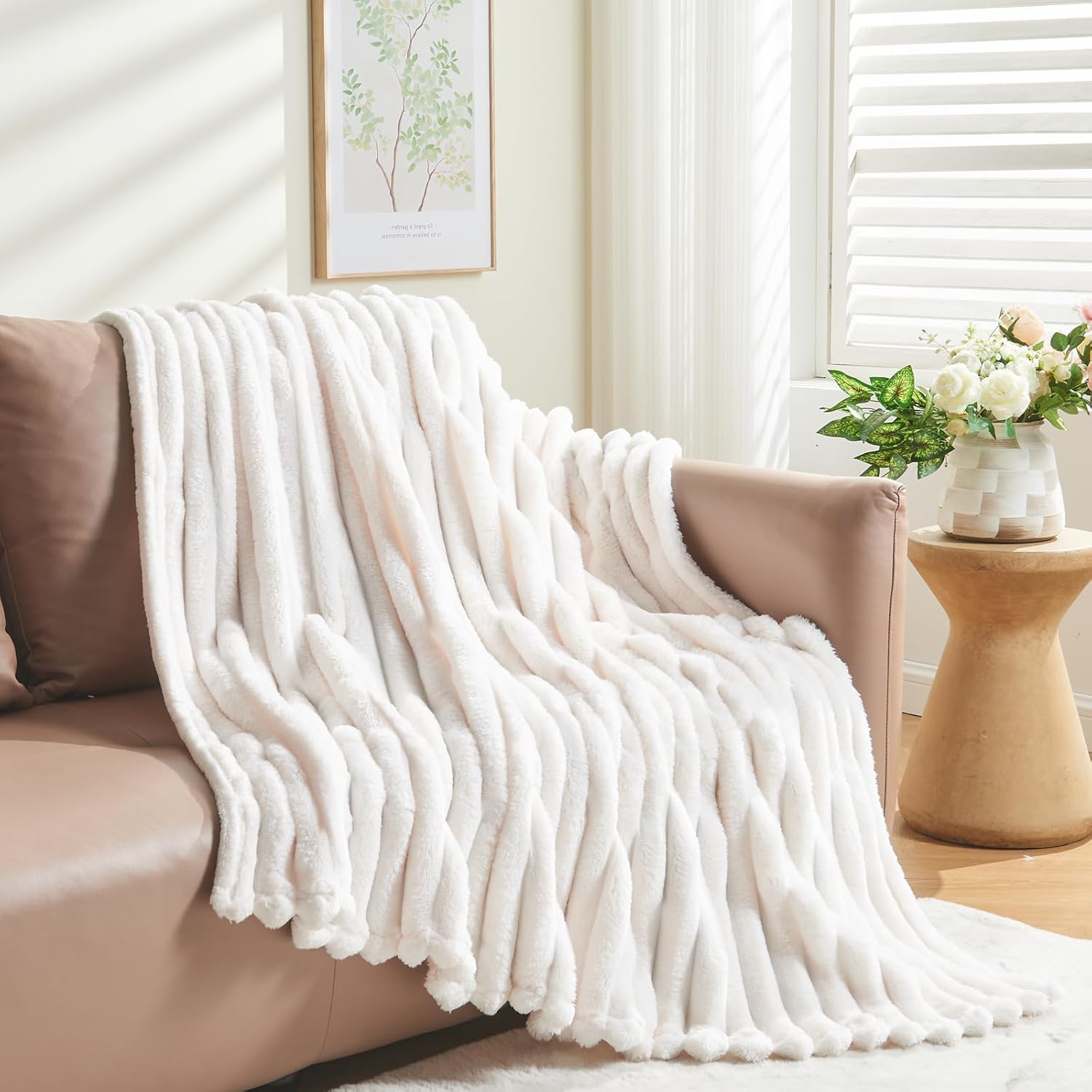 NEWCOSPLAY Super Soft Throw Blanket Ivory Premium Silky Flannel Fleece 3D Ribbed Jacquard Lightweight Bed Blanket All Season Use (Ivory Ribbed, Throw(50x60))