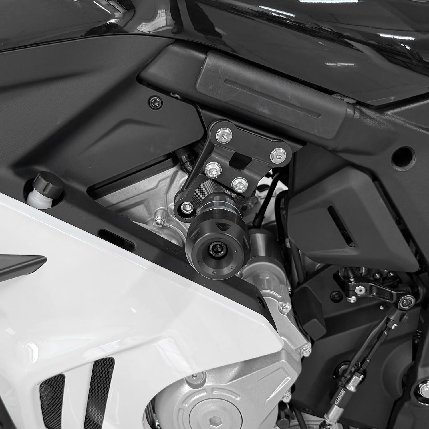 MFGZD 675SR CNC Motorrad Sturzpads Sturzschutz Zubehör Für CFMOTO 675SR-R 675SS 675SR 675NK 2024-2025 Motorrad Sturzschutz Sturzpads
