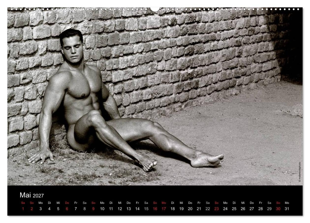 CALVENDO - Traummänner Männerträume (Wandkalender 2027 DIN A2 quer), Monatskalender: Querformatiger Monatskalender mit 13 schwarzweissen Fotos von träumenden Traummännern