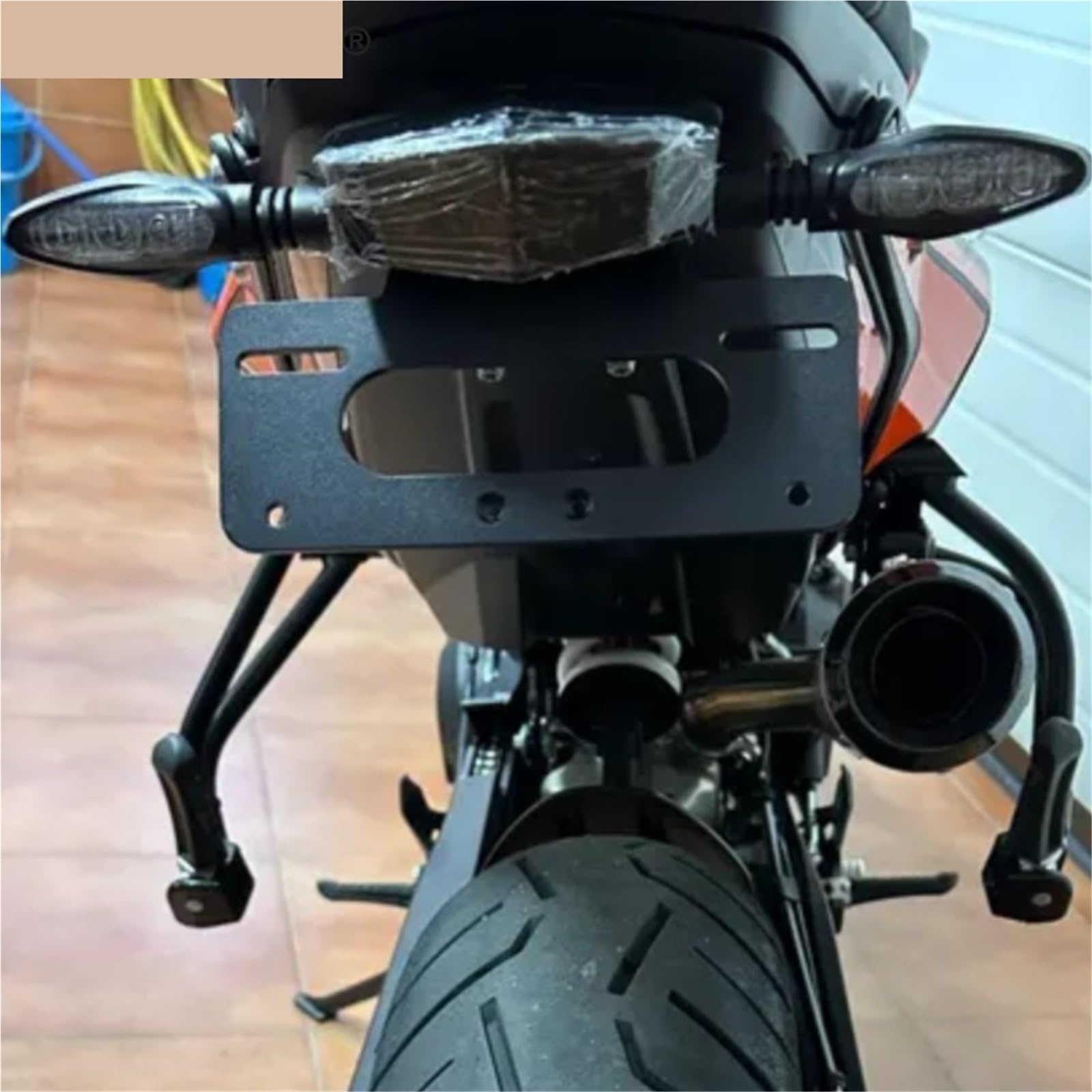 Uchwyt tablicy rejestracyjnej Rama uchwytu tylnej tablicy rejestracyjnej motocykla pasująca do modeli 790 Duke 2018-2024 i 890 Duke R 2021-2025 Ramki tablic rejestracyjnych(C)
