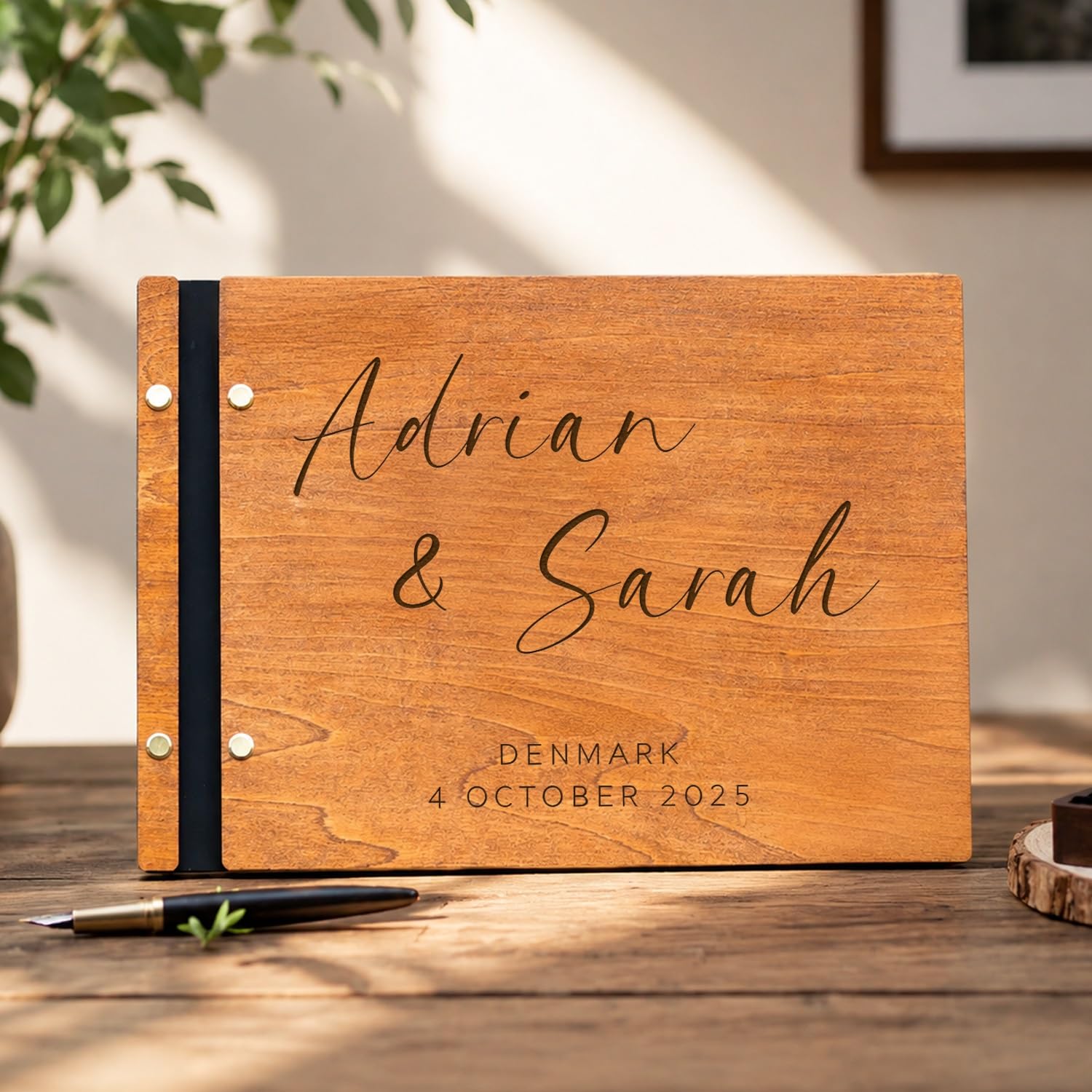 Livre d'or de mariage en bois gravé sur mesure, panneau rustique haut de gamme