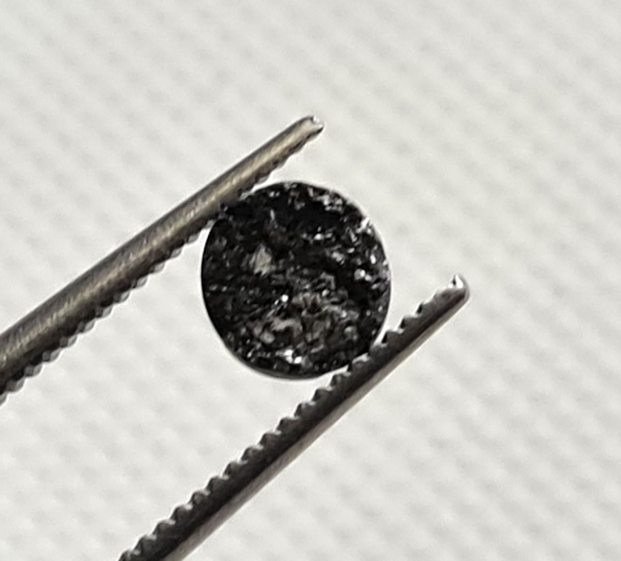 5.2mm Czarne surowe diamentowe tarcze, czarne opony diamentowe, diamentowe kołki, surowy diament w kształcie guzika, luźny czarny surowy diament, 1 szt. - PDD681