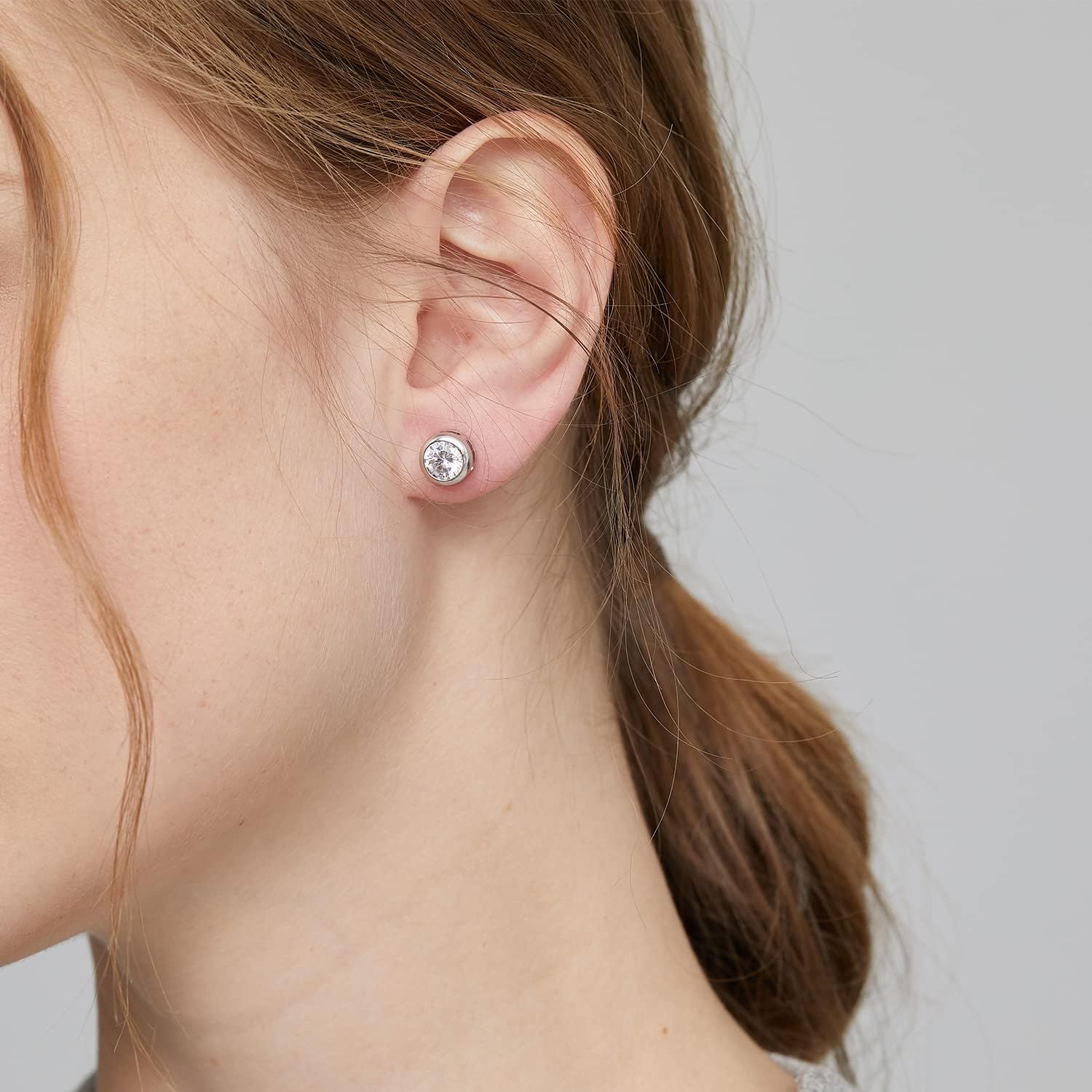 Han han Stud Earrings for Women, 925 Sterling Silver Bezel Halo Stud Earrings with Cubic Zirconia - Image 5