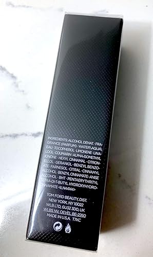 Miniatura 4 de TOM FORD "FUCKING FABULOUS" Eau De Parfum tamaño 0.3 fl oz Atomizador (botella recargable) perfume unisex