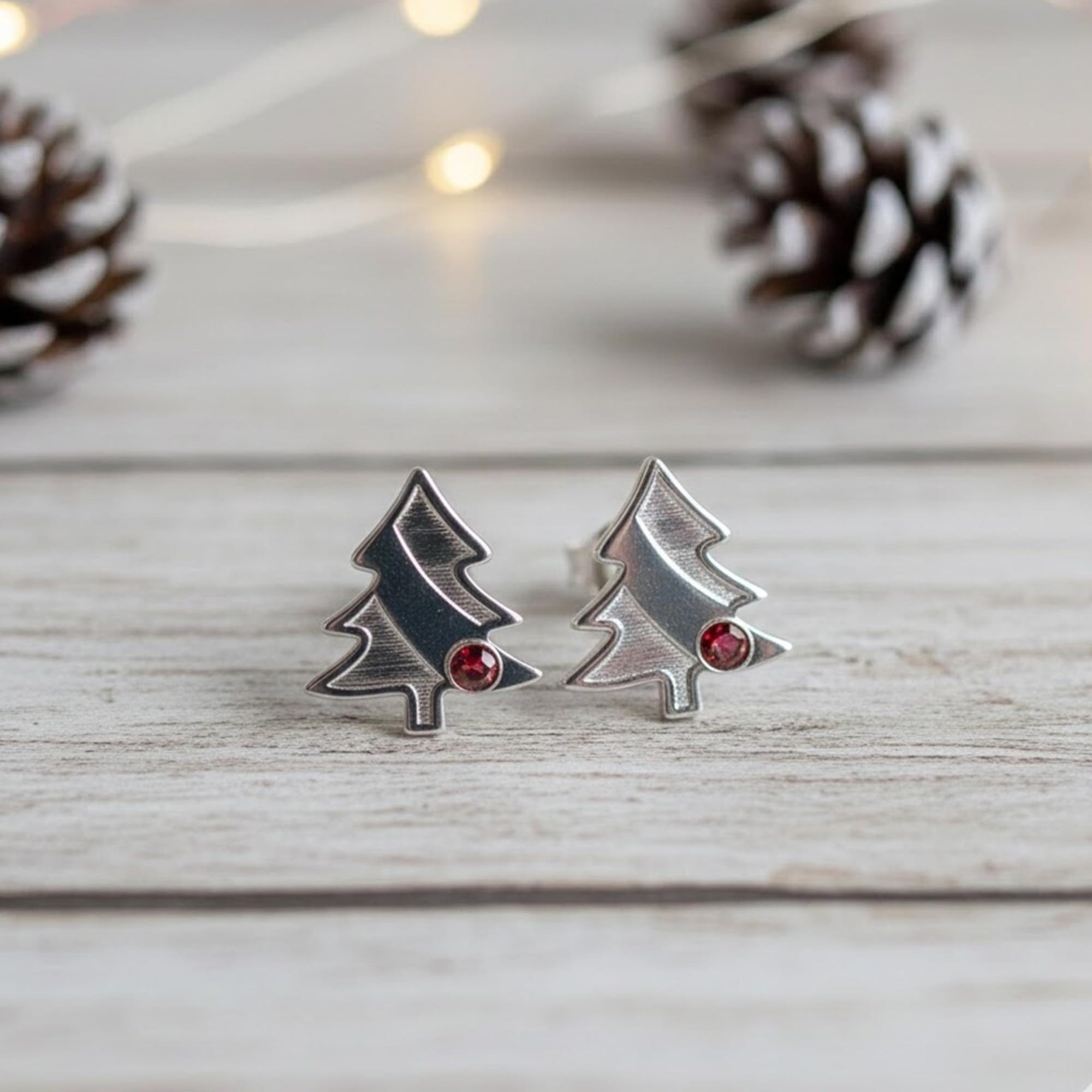 Orecchini in argento Sterling 925 a forma di albero di Natale, con granato, minimalisti, gioielli per le vacanze e tutti i giorni