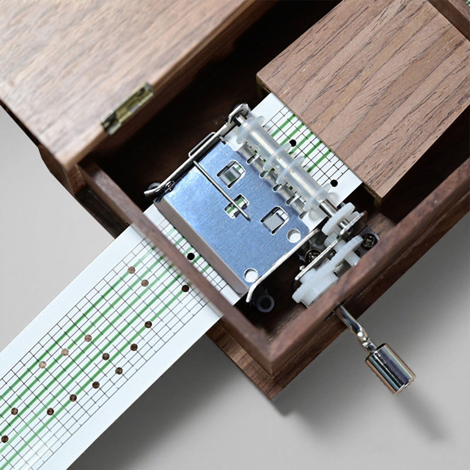 Caja musical de madera, movimiento musical de manivela de 15 notas, incluye cinta de papel en blanco y perforadora, ideal para manualidades creativas y regalos