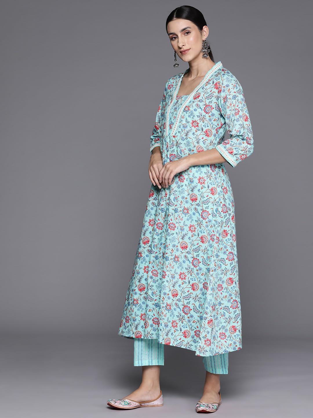 Varanga Women Blue Floral Printed A-Line Kurta With Three Quarter Sleeves Paired With Printed Bottom And Solid Chiffon Dupatta