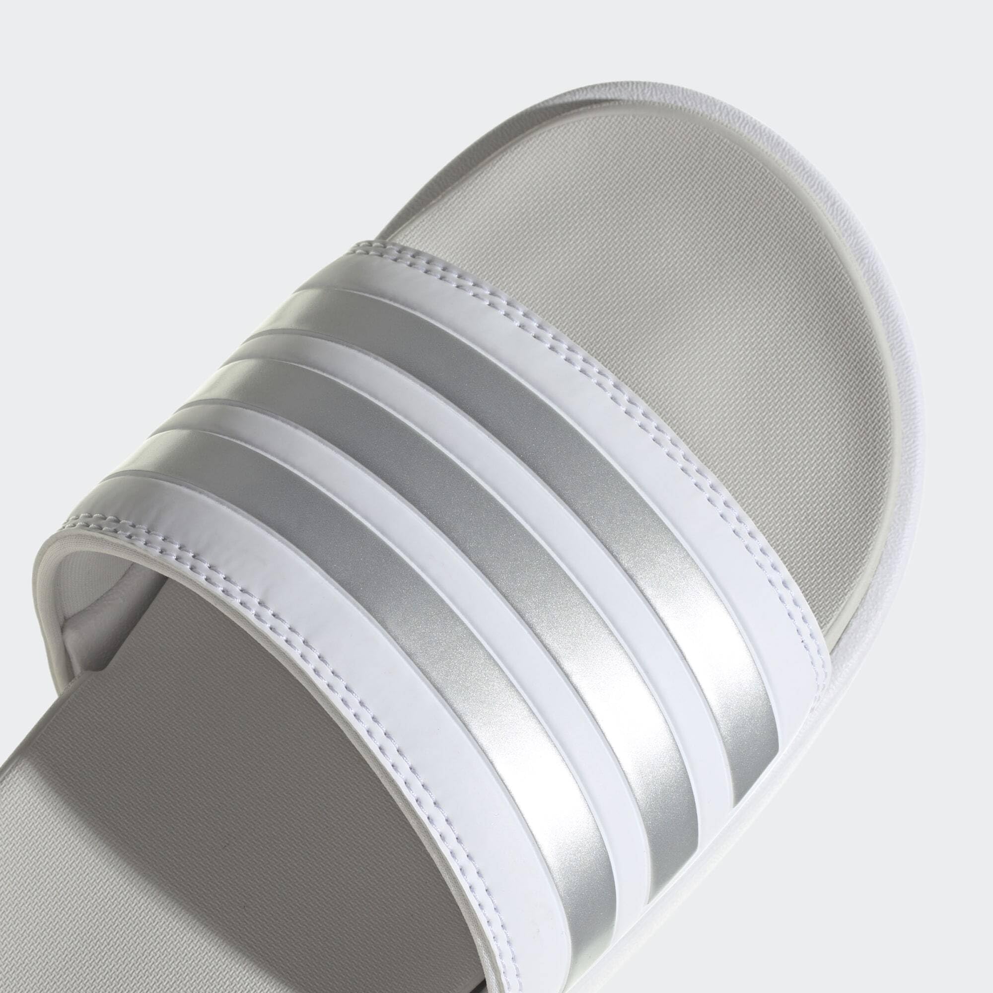 adidas Kobiety Adilette Platform Slides, Cloud White/Zero Metalic/Grey One, 40.5 EU