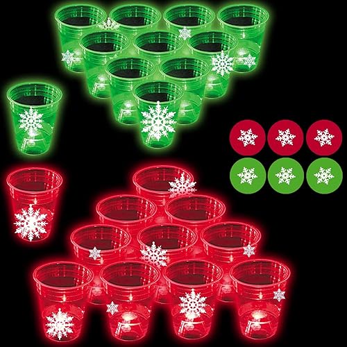 Juego de 22 tazas de pong luminosas de Navidad para fiesta de Navidad con 6 bolas de copo de nieve, 20 copos de nieve de plástico, rojo y verde