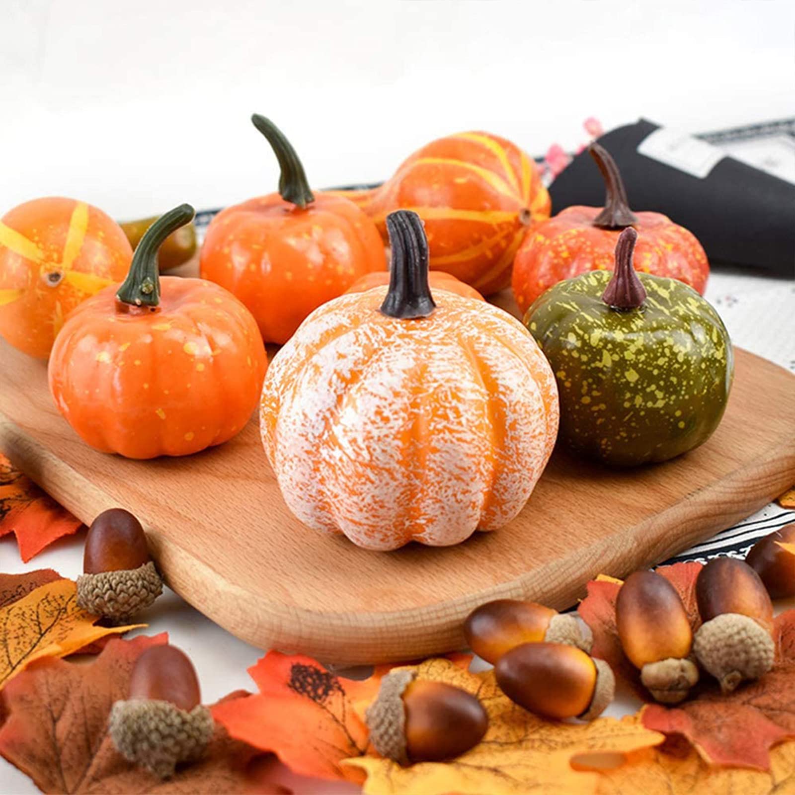 Décoration Automne Et Halloween - Citrouilles, Feuilles, Glands Et Pommes De Pin En Mousse